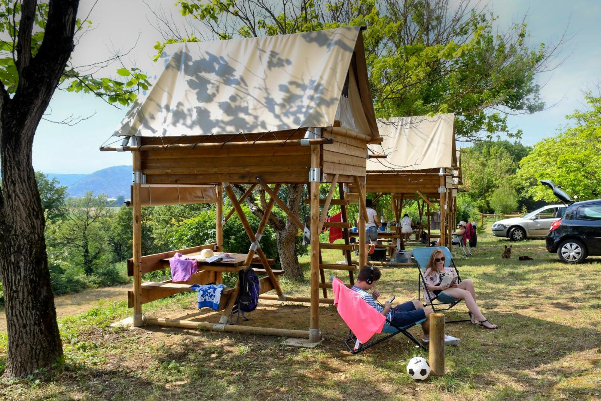 Camping Domaine De Senaud Albon Eksteriør billede