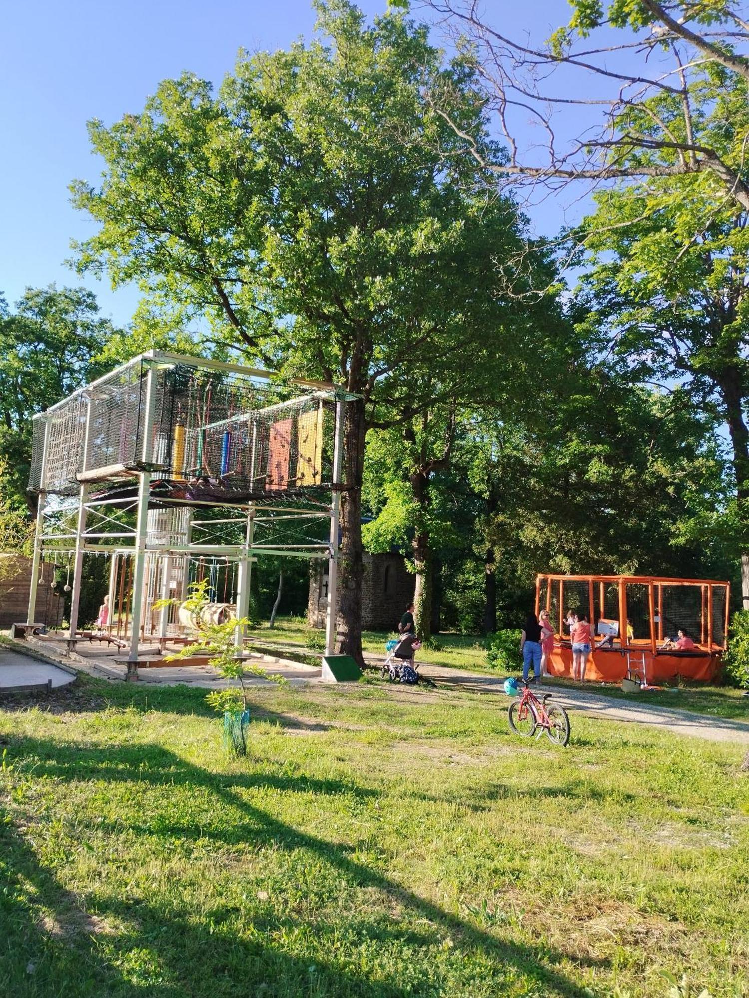Camping Domaine De Senaud Albon Eksteriør billede